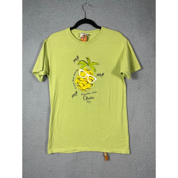 Pirana Joe Pineapple Cancun Mexico Piranha Logo Green T Shirt Size Small - Picture 1 of 9